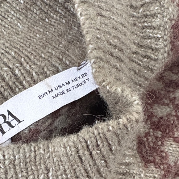 Zara Olive and Maroon Knit Sweater - Picture 5 of 5